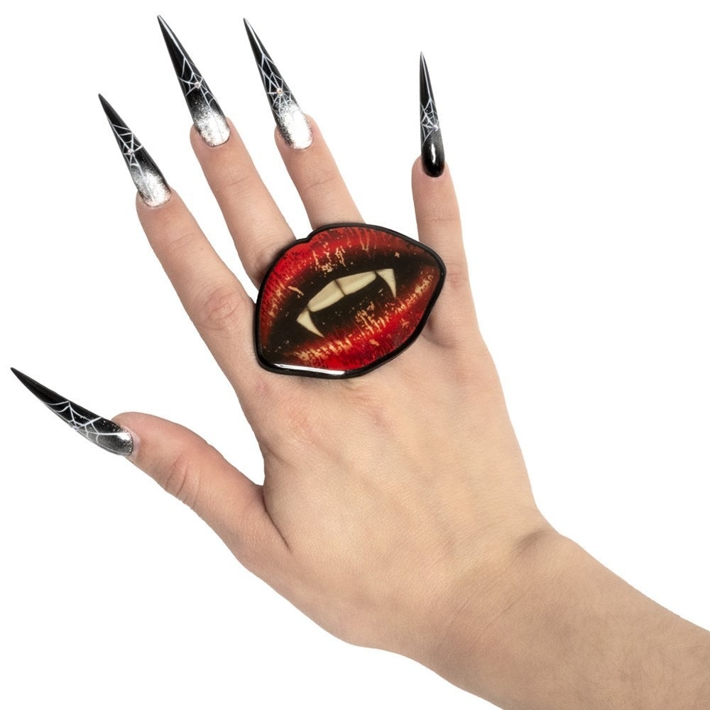 Kreepsville - Vampire Kiss Ring - Red
